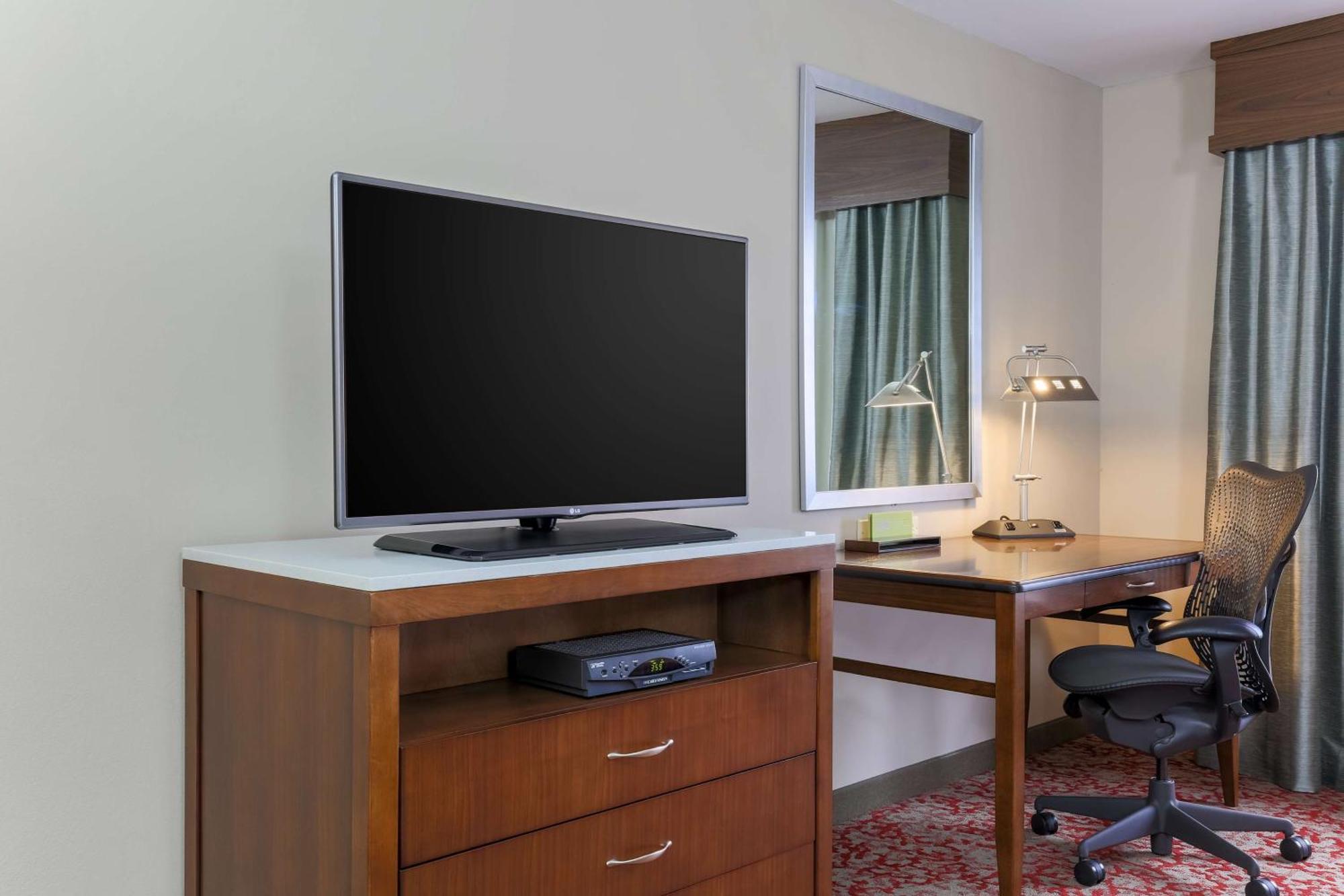 Hilton Garden Inn ננואט מראה חיצוני תמונה