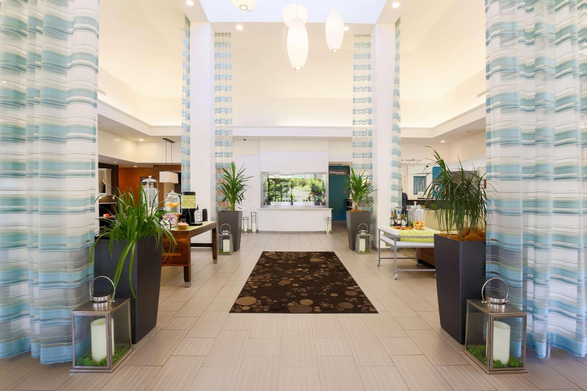 Hilton Garden Inn ננואט מראה חיצוני תמונה